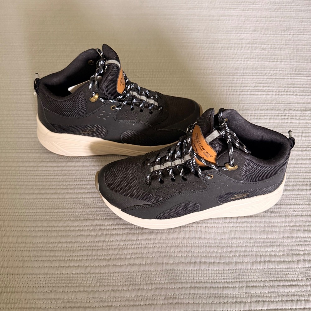 NWT Skechers Women's Bobs Sparrow 2.0 Mt Goddess Black Mid Top Sneakers Size 6.5